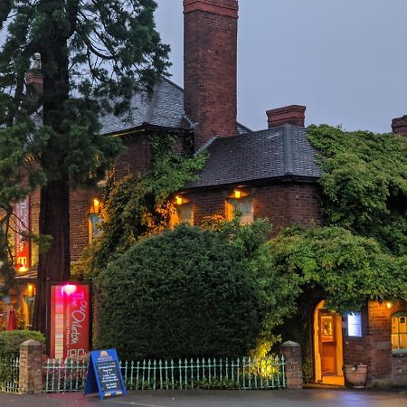 Old Orleton Inn Уелингтън Екстериор снимка