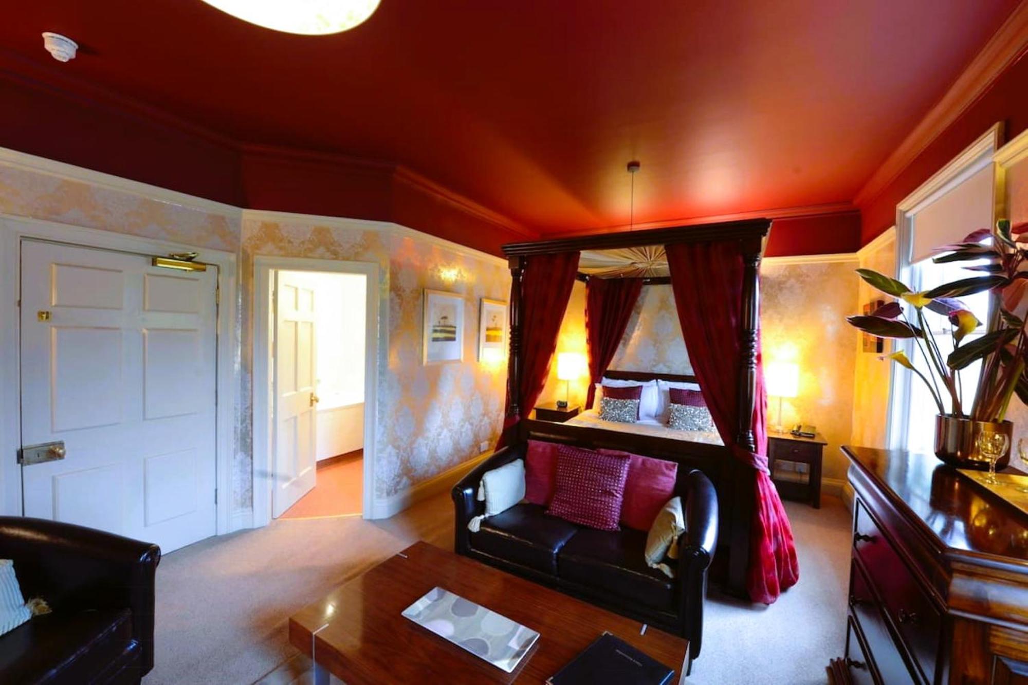 Old Orleton Inn Уелингтън Екстериор снимка